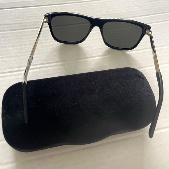 ✨NEW✨ Authentic Gucci Men's Square Acetate Logo Sunglasses GG0687S - Picture 9 of 15